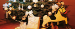 Weihnachtsbaum und Schaukelpferd
